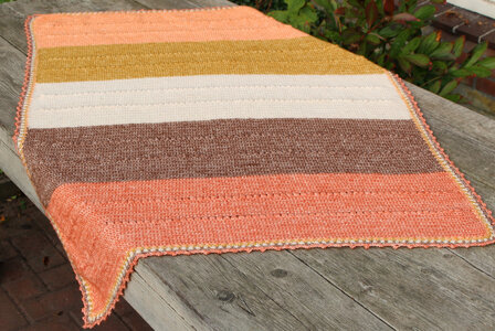 Sugar Pop Throw deken van Scheeepjes Stone Washed .  Breibar kleuren pakket 131 met gratis patroon