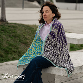 Shape Play MAL Shawl gehaakt van Scheepjes mega Whirl