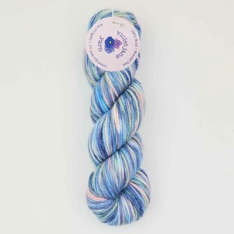 Oxford Violet Jane Worsted variegated 50053 Blue Christmas