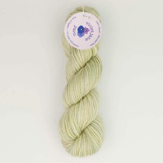 Oxford Violet Jane Worsted variegated 50080 Mountain Mama