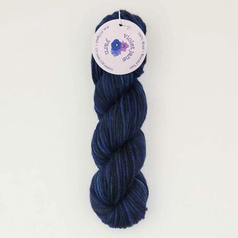 Oxford Violet Jane Worsted variegated 50113 Dark Pool