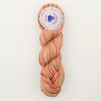 Oxford Violet Jane Worsted variegated 50130 Lightly Spiced