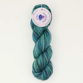 Oxford Violet Jane Worsted variegated 50131 Madora Comfort