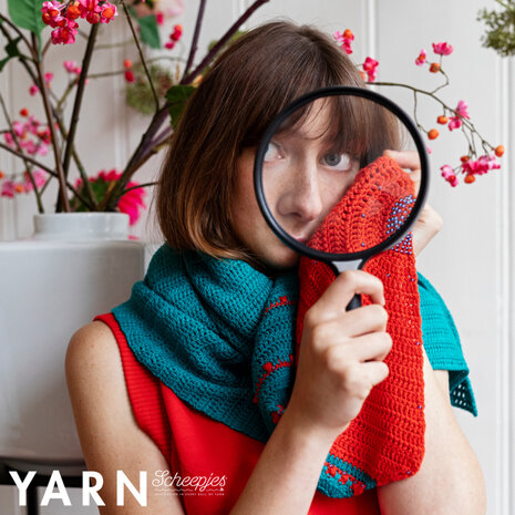 Blooming Wrap sjaal gemaakt van Scheepjes Bamboo  Soft met Toho kralen - door Christina Hadderingh  kleur Oranje/Groen garen haakpakket + kralen