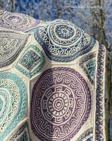 Labyrinth Blanket van Scheepjes Stone Washed  garen haakpakket + gratis Scheepjes tas - hoofdkleur 801 wordt tijdelijk vervangen door kleur 821