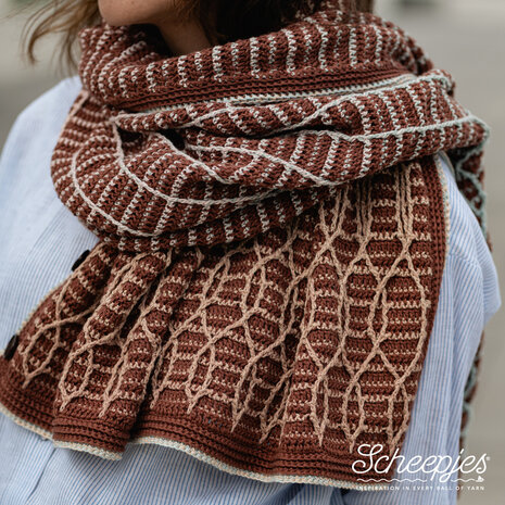 Shape Play MAL Shawl gehaakt van 4 Scheepjes Whirlette en 1 Whirl
