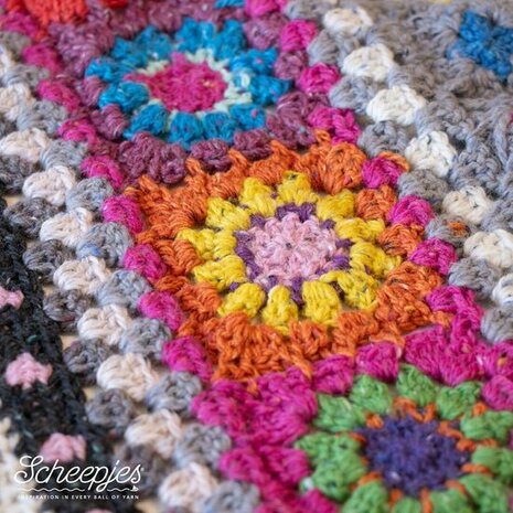 Clover Bloom Blanket van Scheepjes Terazzo - garen pakket + gratis patroon
