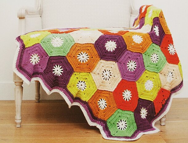 Hexagon Blanket Scheepjes Breibar kit 2020 Merino Soft. inclusief patroon en label en een canvastas  met print