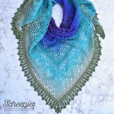 Grinda Shawl MAL Blackberry Mint Chip van Scheepjes Whirl eventueel met 1 bol Whirlette.